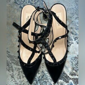 Patent Leather Black Rockstud Heels